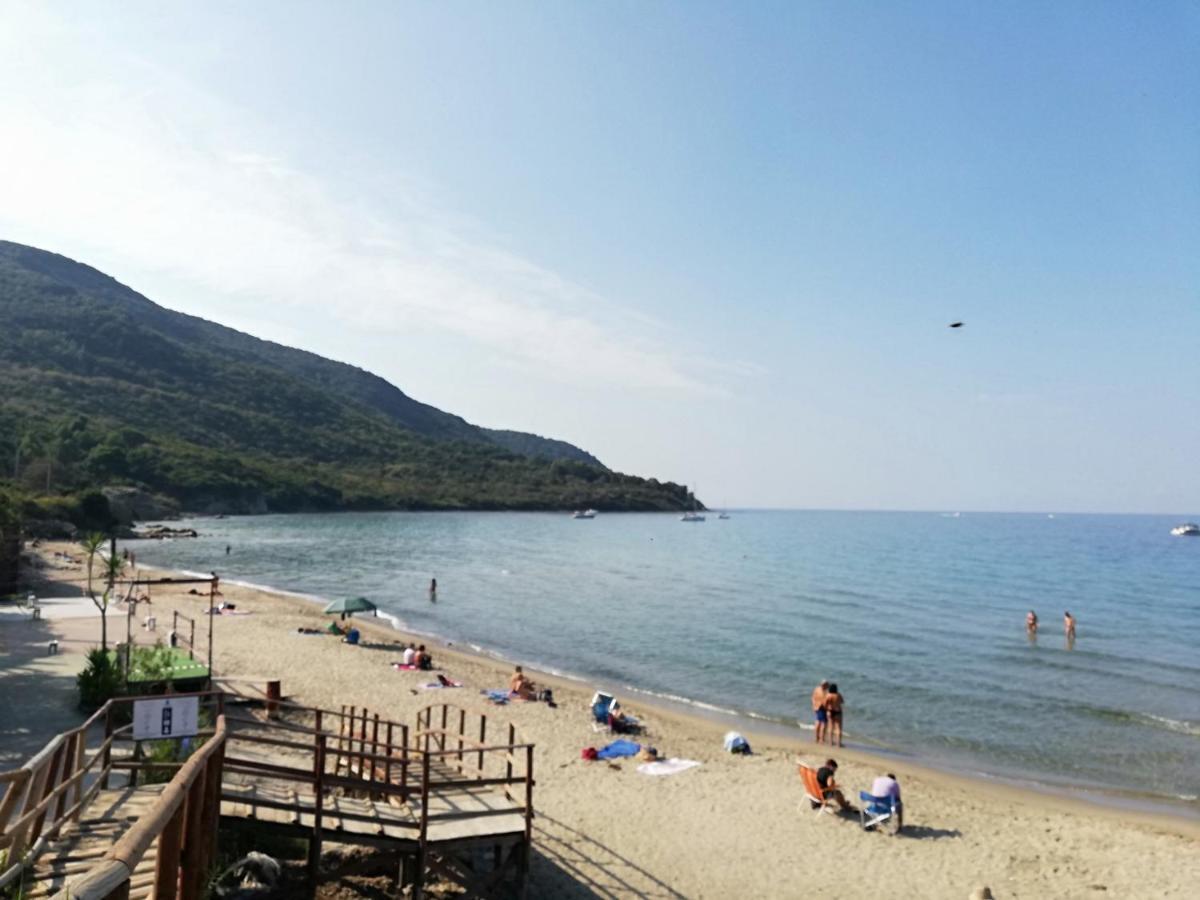 Casa Floris Bed & Breakfast Agropoli Bagian luar foto