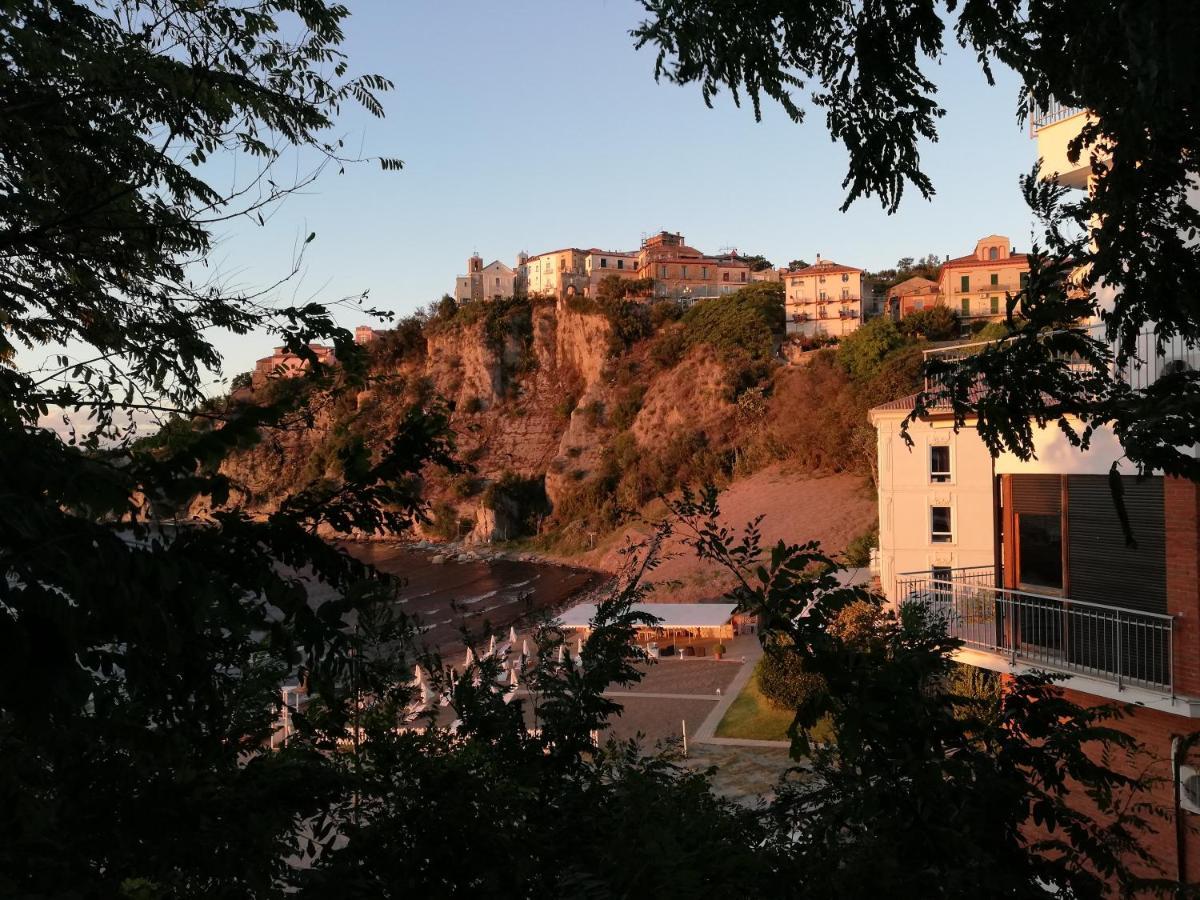 Casa Floris Bed & Breakfast Agropoli Bagian luar foto